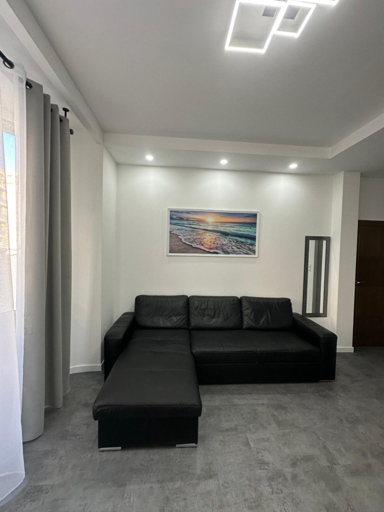 Appartement 3 Pieces Proche Du Negresco Nice